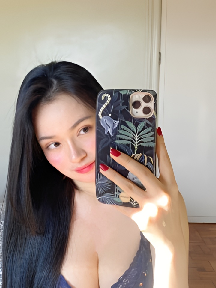 Анечка привлекальеная девушка из Набережных Челнов цена от 10000 руб