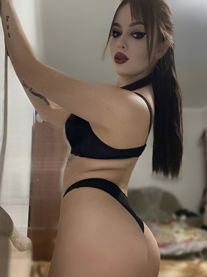 Владислава привлекальеная девушка из Набережных Челнов цена от 4000 руб