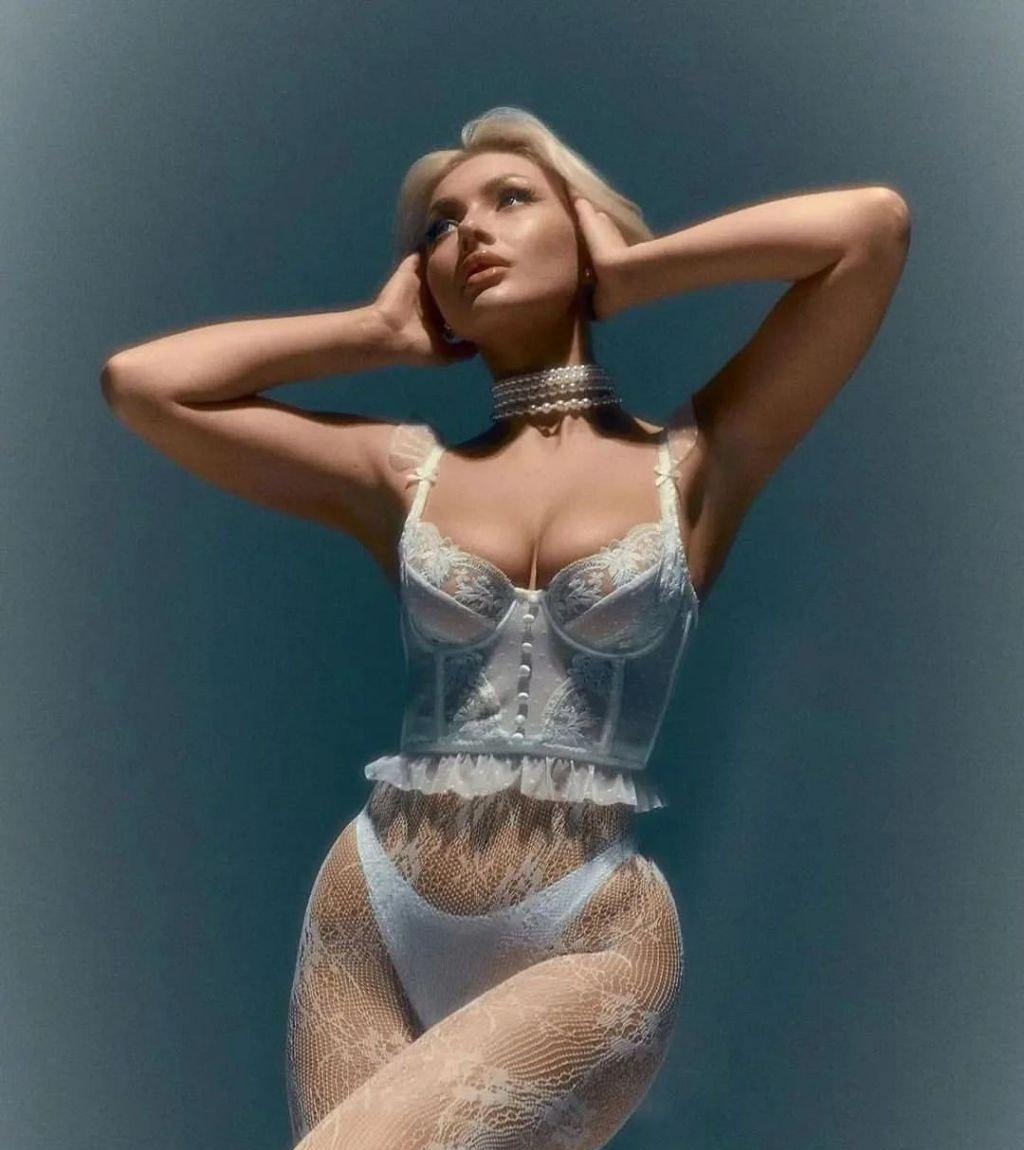 Варвара привлекальеная девушка из Набережных Челнов цена от 4000 руб