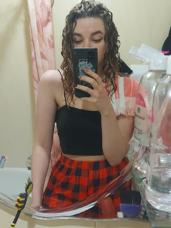 Инга привлекательная девушка из Набережных Челнов цена от 3500 руб