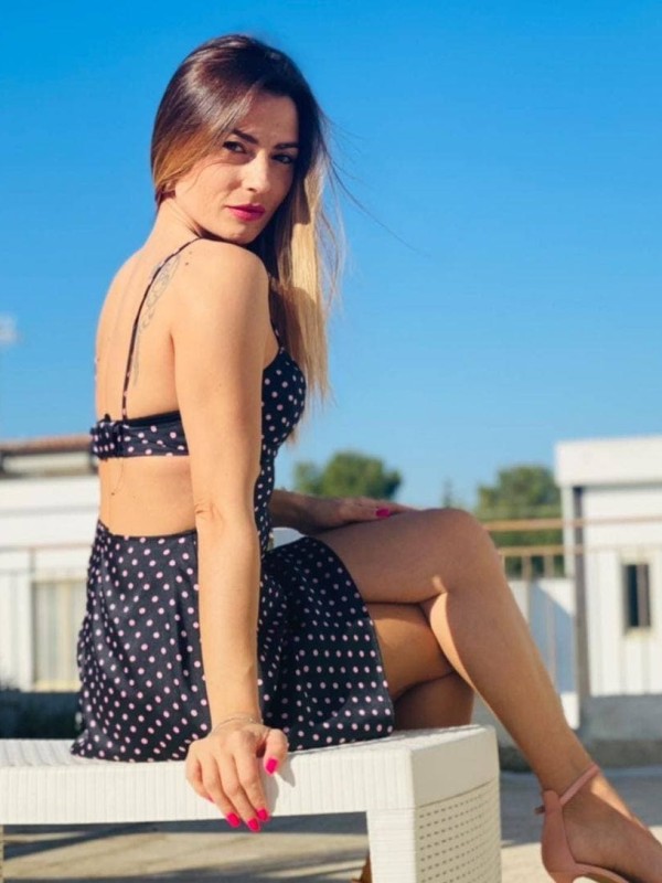 Оксана привлекательная девушка из Набережных Челнов цена от 3500 руб